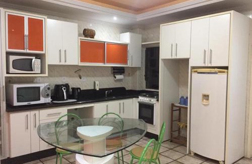 Laguna Apartamento | APARTAMENTO 3 DORM., O QUINTAL É A PRAIA E MOLHES