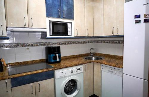 Castro Urdiales Apartamento | Apartamento con piscina a 100 m de la playa