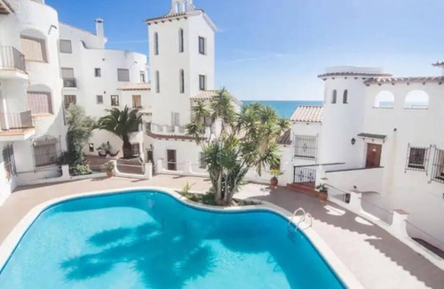 Sitges Apartamento | APART VISTA AL MAR CLIMATIZADO WIFI PISCINA PARKING