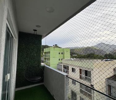 Jacarepagua Apartamento | Apartamento vista montanha
