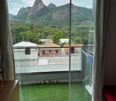 Jacarepagua Apartamento | Apartamento vista montanha
