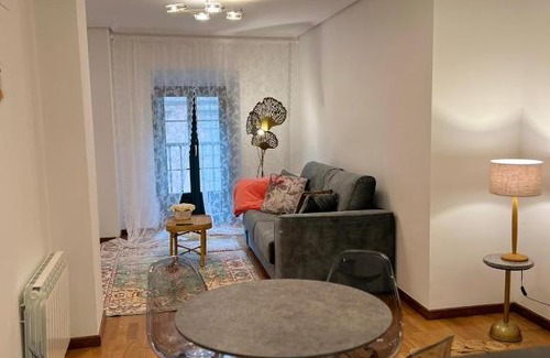 Ribadesella Apartamento | Apartamentos El Escudo Centro