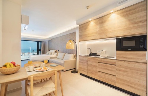 Cádiz Apartamento | Apartamentos Playa Victoria - by Grupo Tribu