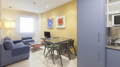 Bormujos Apartamento | Apartamentos Vértice Sevilla Aljarafe
