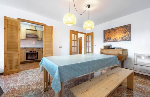 Peñarroya de Tastavins Apartamento | Apartamento 'Casa El Ferrer' con vistas a la montaña, terraza privada y Wi-Fi