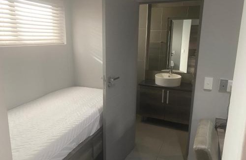 Rand Rifles Apartamento | Apartment 32, BAY VIEW SUITES