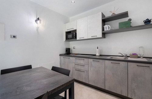 Bernezzo Apartamento | Apartamento 'Barabicchou' con Vista a la Montaña, Wi-Fi y Aire Acondicionado