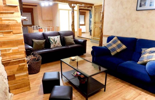 Tubilla del Lago Casa | Apartamento 'Casa Rural 1904' con Wi-Fi