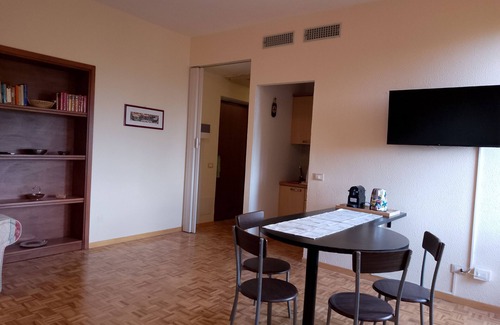 Menconico Apartamento | Apartamento 'Casaclem' con vistas a la montaña y Wi-Fi