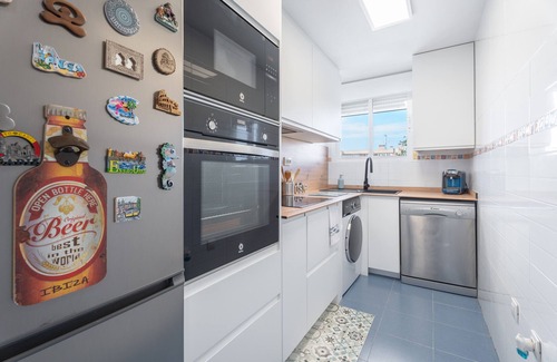 Chilches Apartamento | Apartamento 'Chillout I'akevan' con vistas al mar, piscina compartida y Wi-Fi