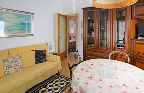 Rapallo Apartamento | Apartment Cristina by Interhome