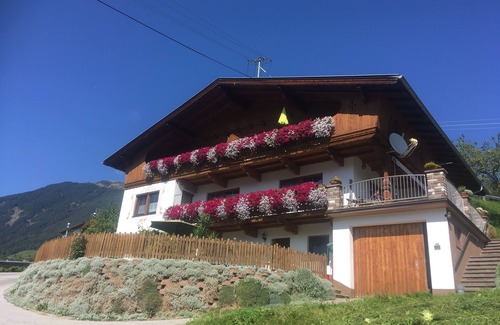 Ahrnbach Apartamento | Apartamento genciana con una vista maravillosa para 2-5 personas.