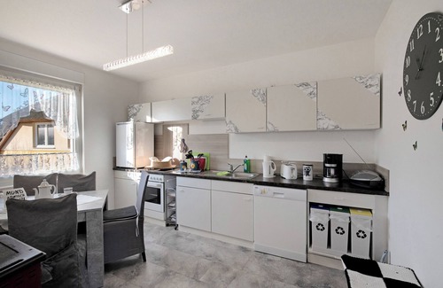 Kenz-Kustrow Apartamento | Apartamento 'Familienfreundliche' con jardín privado y Wi-Fi