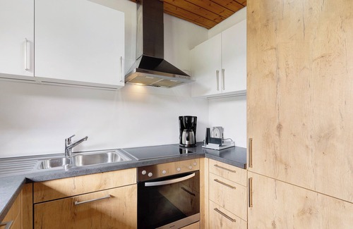 Schenkenzell Apartamento | Apartamento 'Ferienwohnung Im Hof 120qm' con vistas a la montaña, terraza compartida y Wi-Fi