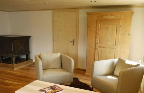 Tenna Apartamento | Apartamento Ferienwohnung BioBuchli en Tenna - 4 personas, 2 dormitorios