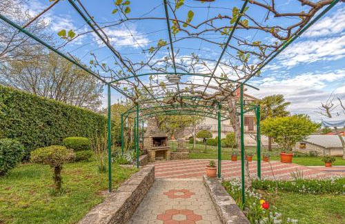 Pazin Apartamento | Apartment Flores