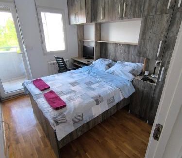 Zemun Apartamento | Apartment for a day, Zemun, Altina, two rooms