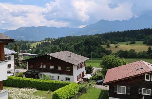 Flims Apartamento | Apartment Girun by Interhome