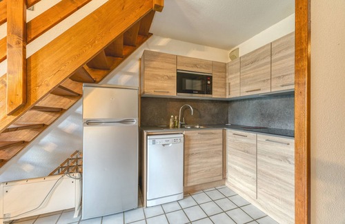 Villard-Reculas Apartamento | Apartamento 'Granges 35' con vistas a la montaña y balcón