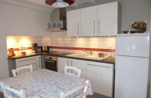 Sciez Apartamento | Apartamento en una casa con un gran jardín