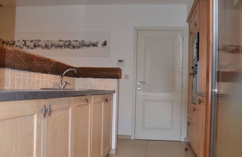Belsele Villa | Apartamento en Amberes cerca del Museo Verbeke