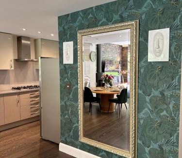 Guildford Apartamento | Apartment in Guildford with Parking