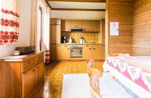 Fresach Apartamento | Vivienda auténtica en una casa de campo con piscina