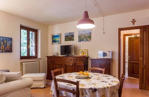 Todi Apartamento | Apartamento en villa con piscina a poca distancia del centro de Todi