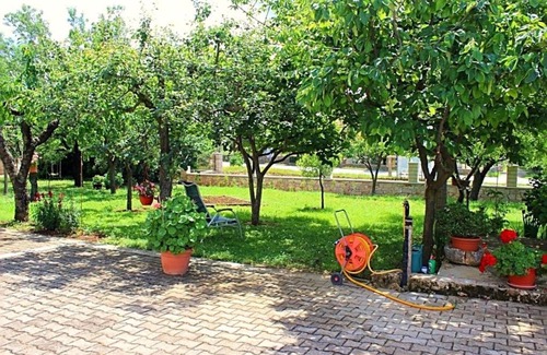 Vrvari Apartamento | Apartment in Vrvari with Two-Bedrooms 1