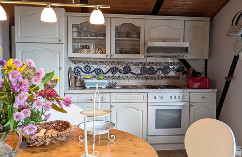 Bielenberg Apartamento | Apartamento 'Kleines Quickborn' con balcón y Wi-Fi