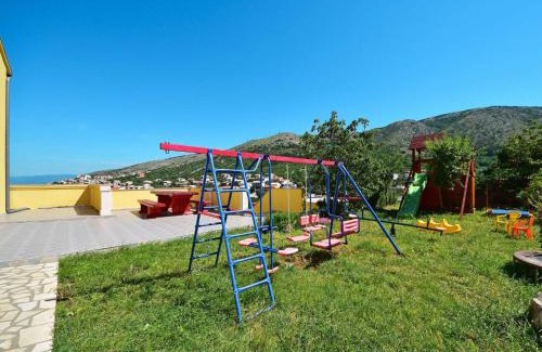 Senj Apartamento | Apartment Miškulin-5 by Interhome