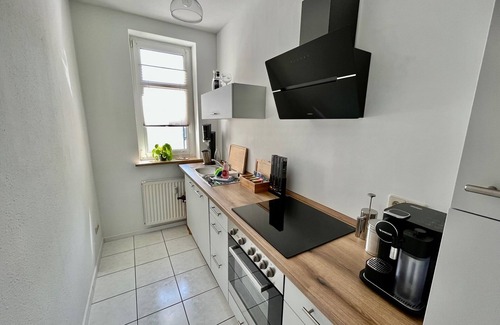 Gohlis-Mitte Apartamento | Apartment mit 2 Schlafzimmern, Balkon, Netflix, Drucker und Privaten Parkplatz