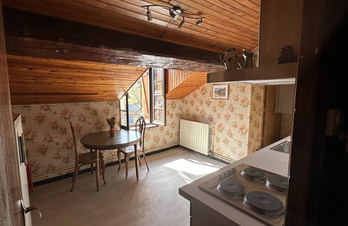 Fontrabiouse Apartamento | Apartment on 3rd floor of a village house