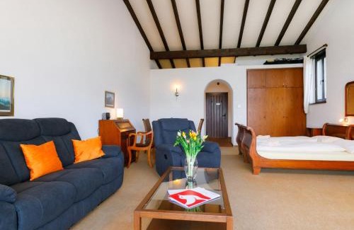 Piazzogna Apartamento | Apartment Residence Miralago - Utoring Apt-A10 by Interhome