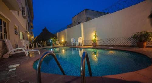 Ikeja Cabina | Apartment Royale Hotel-3 Bd Apartment