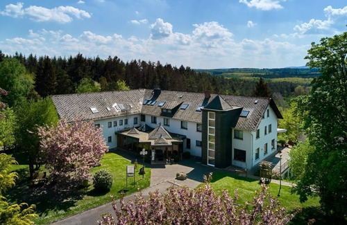 Kirchberg Casa | Apartamento, ducha, aseo, sala de estar / dormitorio - Landhotel Karrenberg