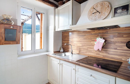 Testico Apartamento | Apartamento 'Sweet Caselle 2' con vistas a la montaña, terraza privada y Wi-Fi