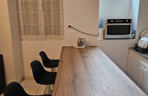 Oloron-Sainte-Marie Apartamento | Apartment-T3 in city center