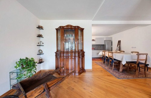 Alta Valle Intelvi Apartamento | Apartamento 'Villa Alessandra' con vistas al lago de Lugano, terraza y Wi-Fi