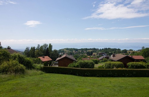 Thollon-les-Memises Apartamento | Apartamento 500 metros de la góndola con vistas al Lago