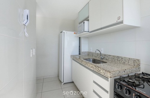 Praia do Morro Apartamento | Apartment With Balcony 500m From the Beach Emz0504