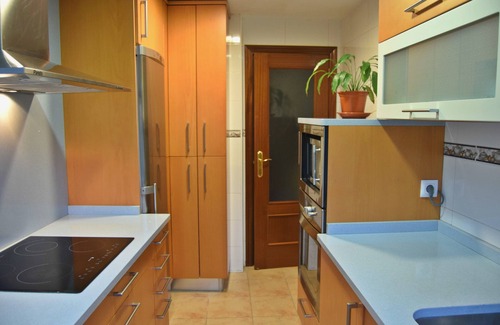 Castro Urdiales Apartamento | Apartamento con Piscina 2 Terrazas Vistas y WIFI