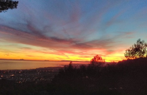 Marbella Apartamento | Apartamento con fantásticas vistas al Mediterráneo y Marbella con piscina.