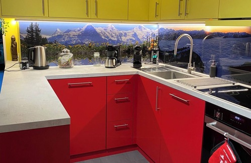 Beatenberg Apartamento | Apartment with great view in a 4* hotel with Pool, Sauna and Fitness