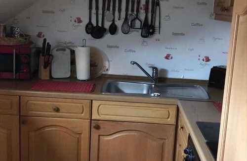 Baunatal Apartamento | Apartamento 'Zum Leiselsee' con jardín compartido y Wi-Fi