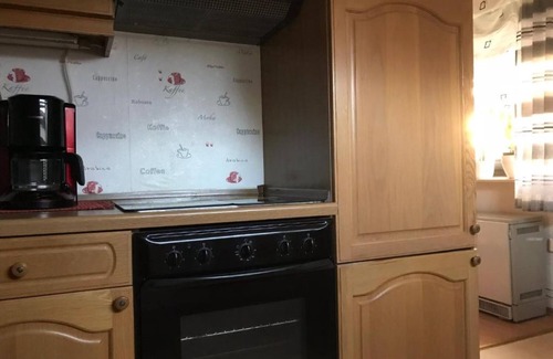 Baunatal Apartamento | Apartamento 'Zum Leiselsee' con jardín compartido y Wi-Fi