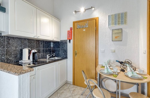 Antonci Apartamento | Apartments Covic / Apartment White with Balcony A2