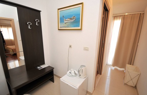 Trogir Hotel | Apartments & Rooms Villa Maslina
