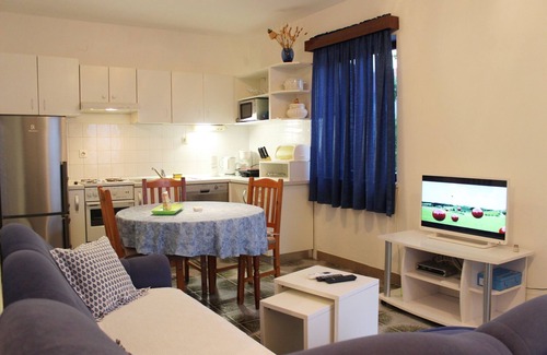 Supetar Apartamento | Apartments Sweet Life - One-Bedroom Apartment with Terrace (Nina) (ST)