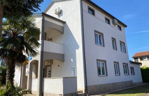 Funtana Casa | Apartments & Zimmer Jasmine